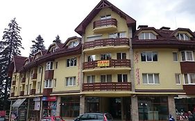 Tes Royal Plaza Apartments